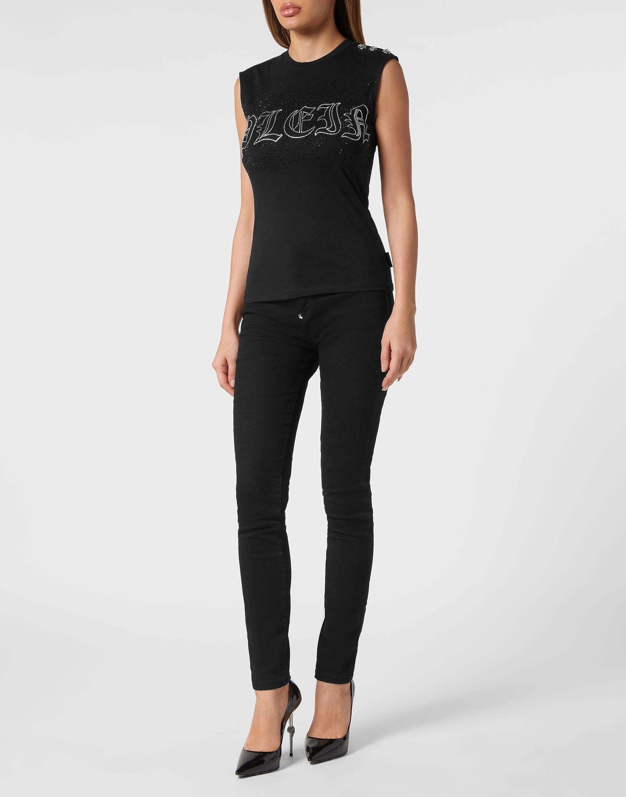 Спортивный топ