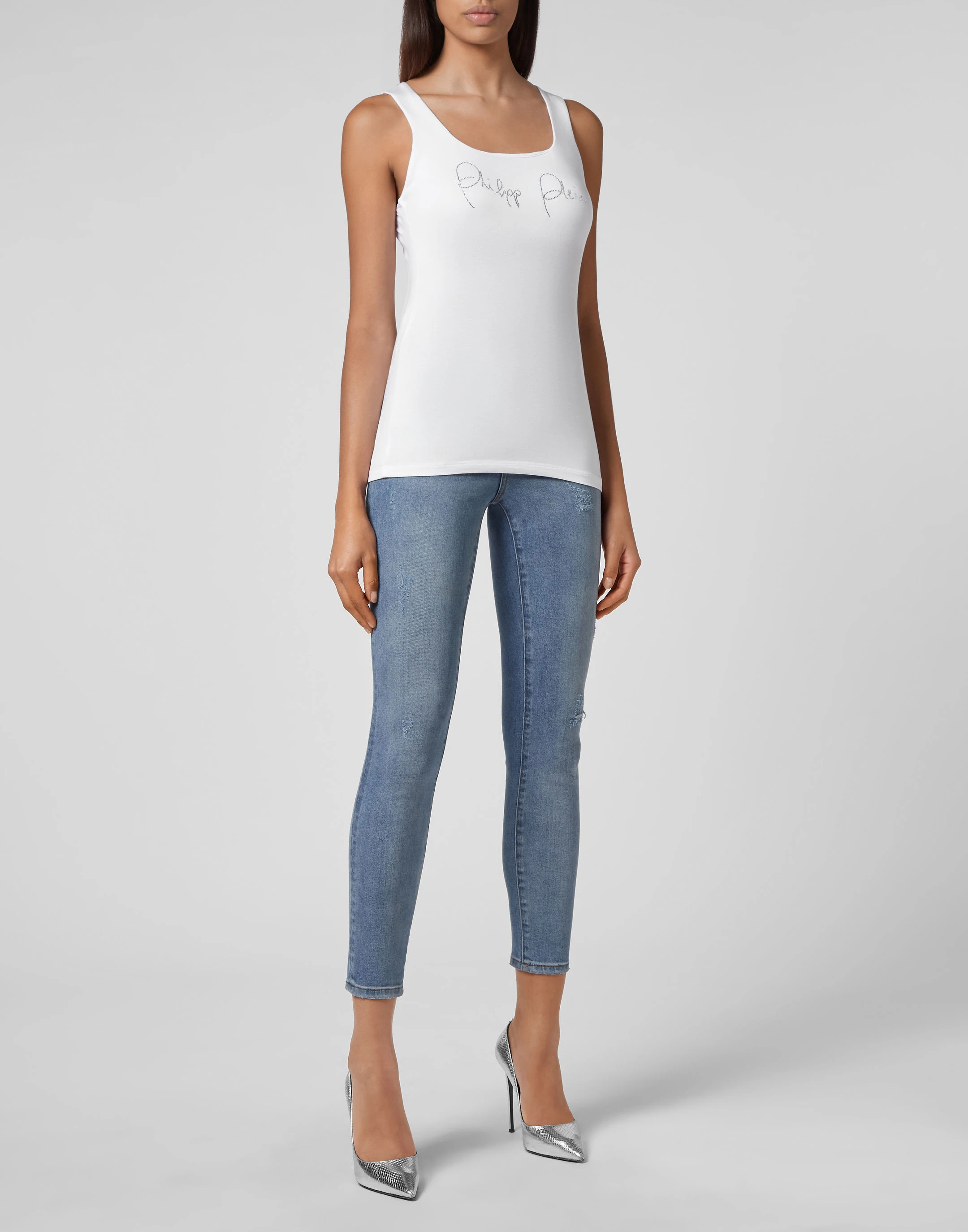 Спортивный топ