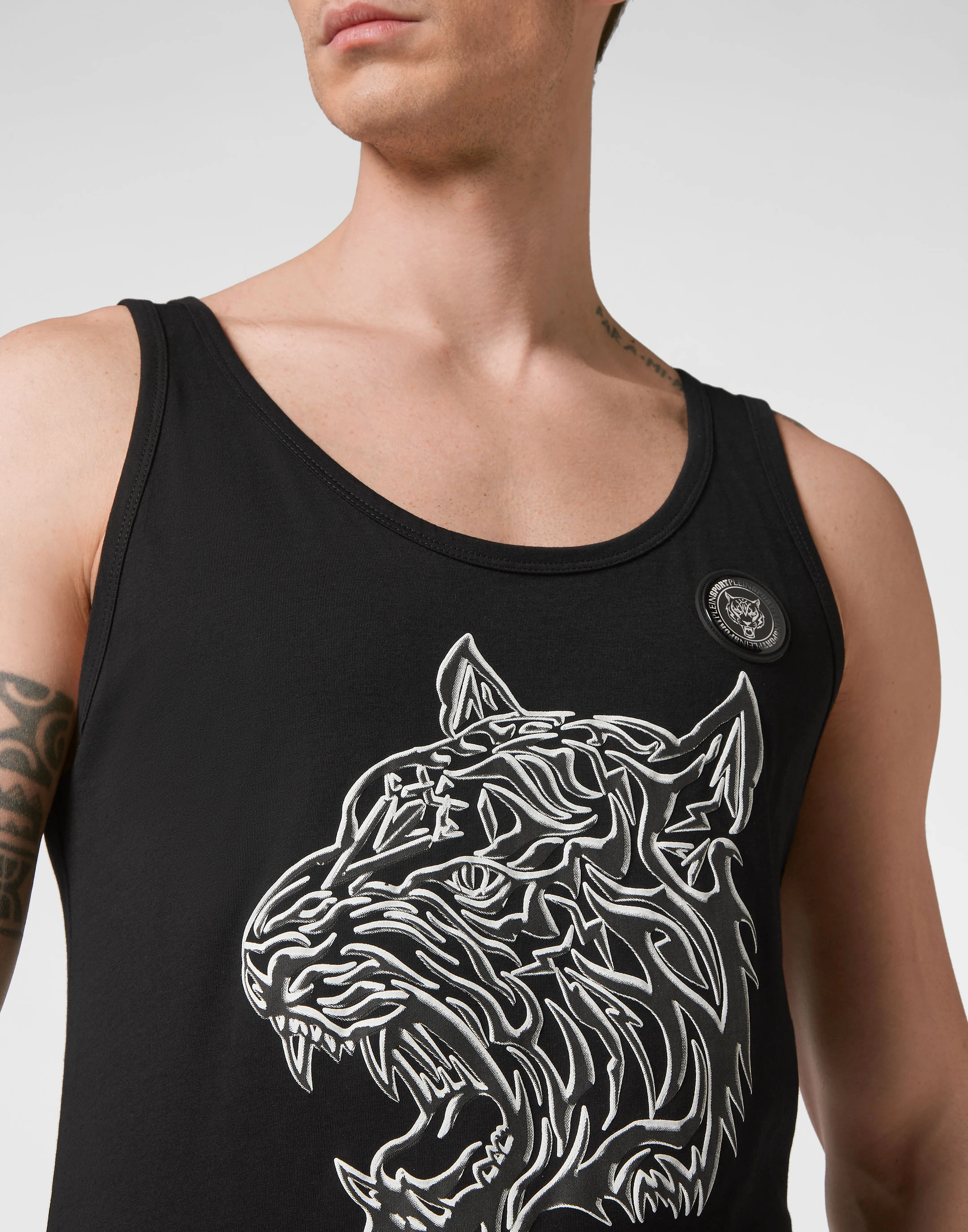 Спортивный топ