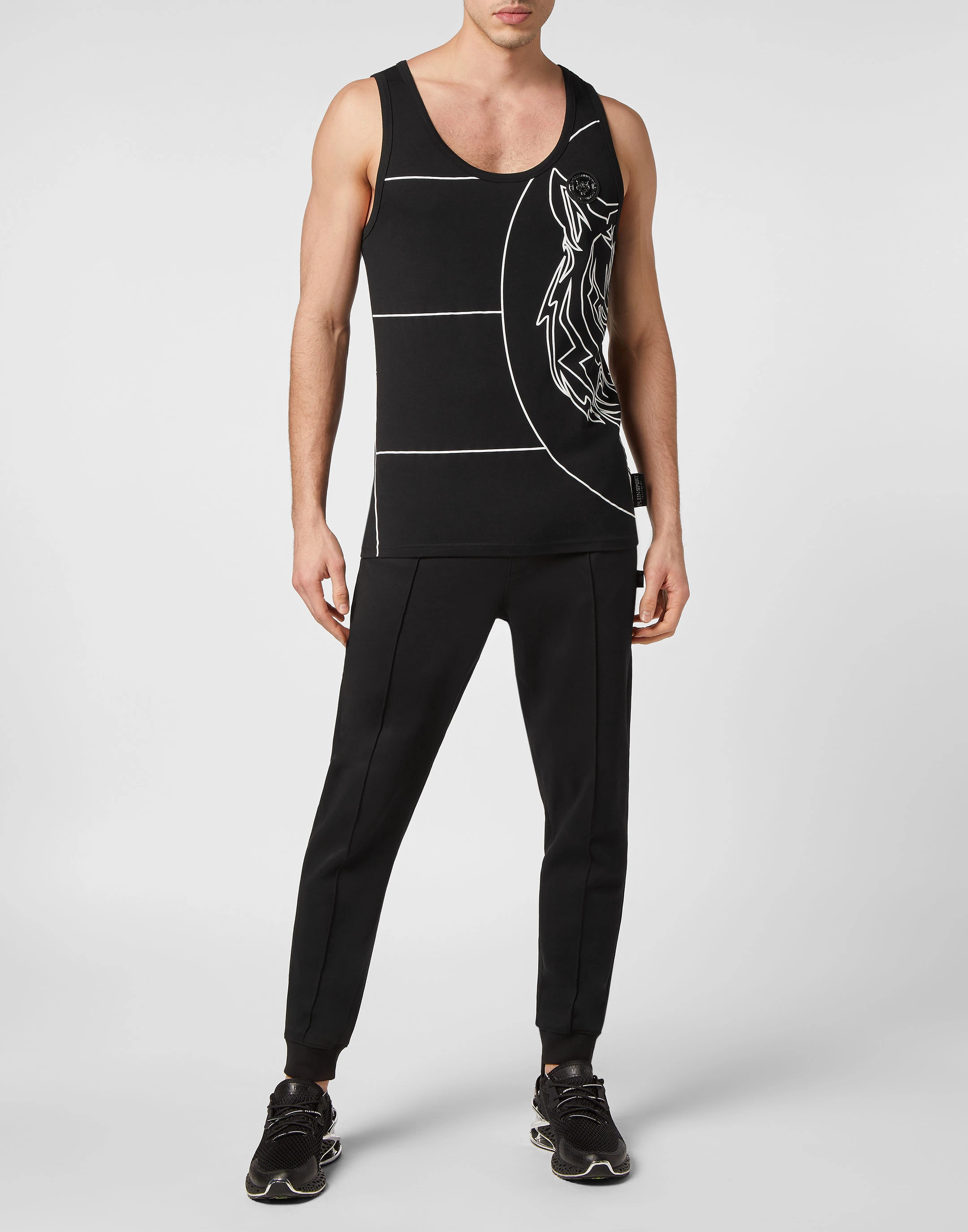 Спортивный топ