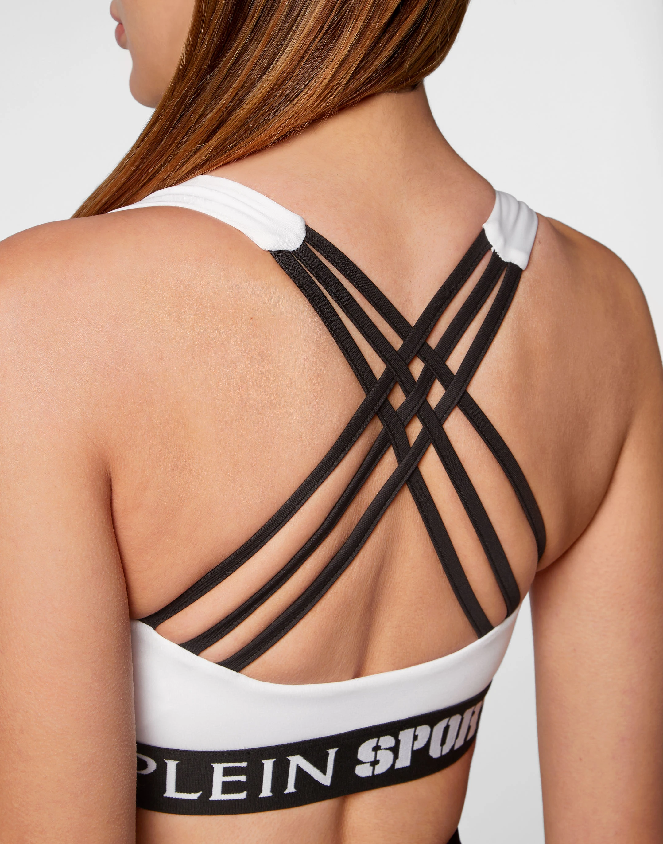 Спортивный топ