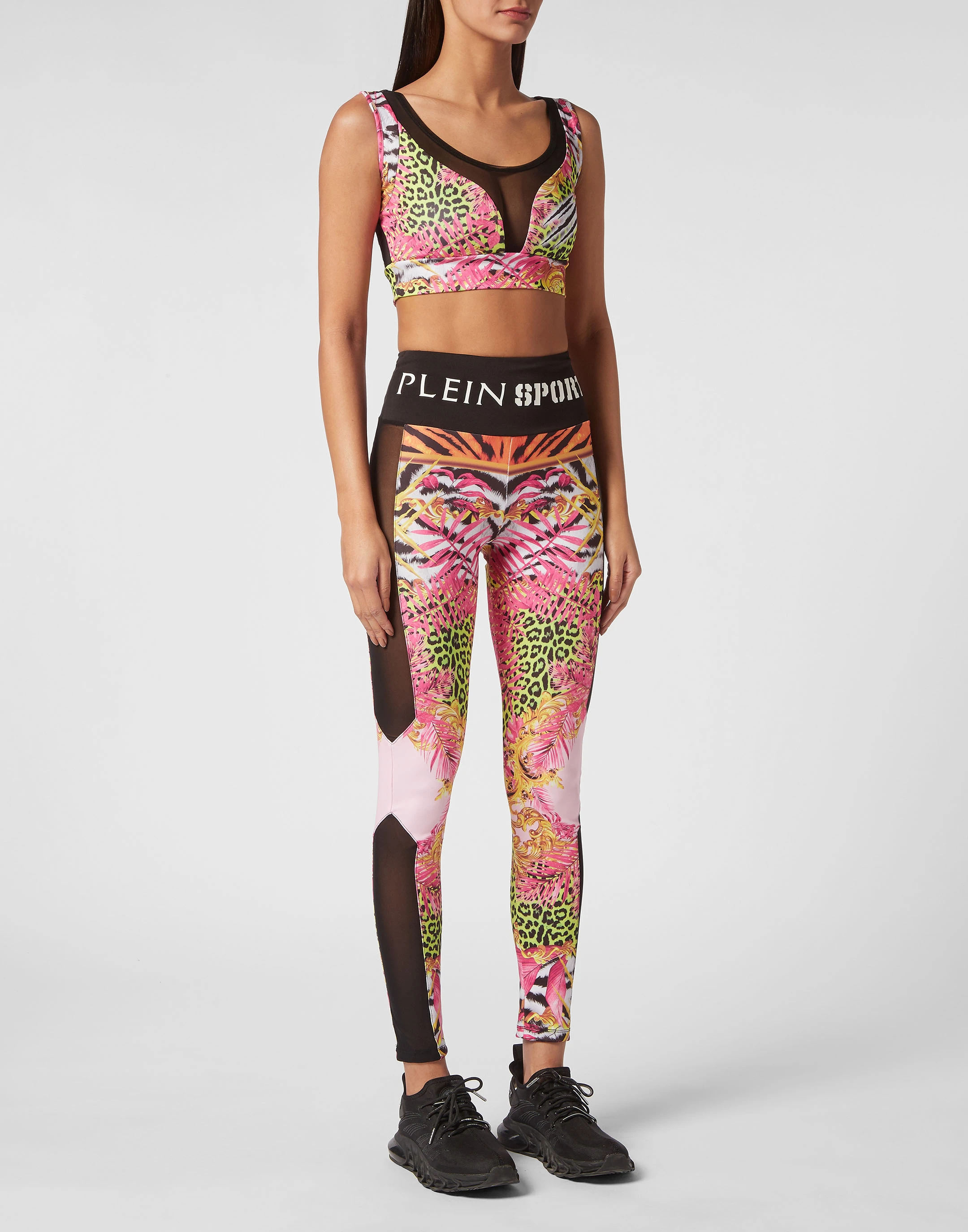 Спортивный топ