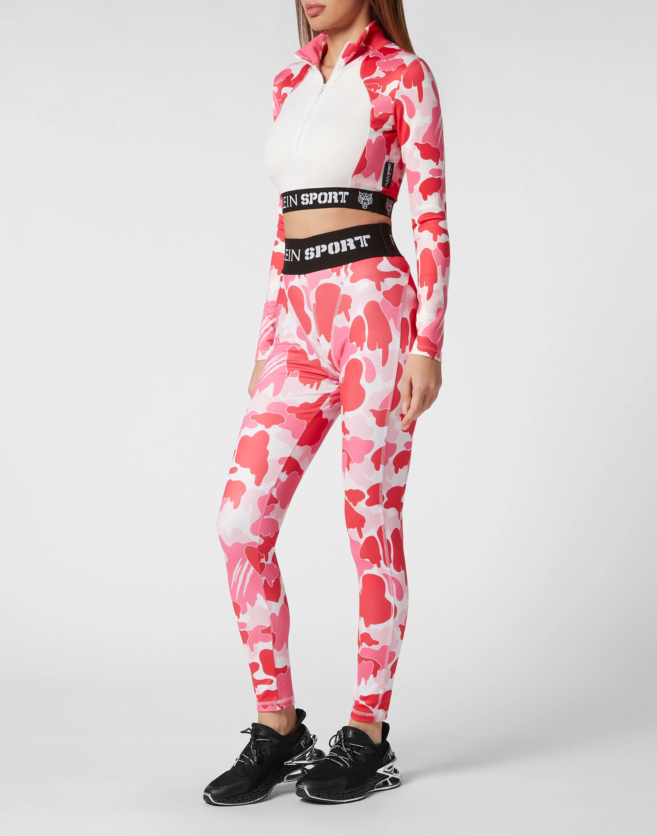 Спортивный топ