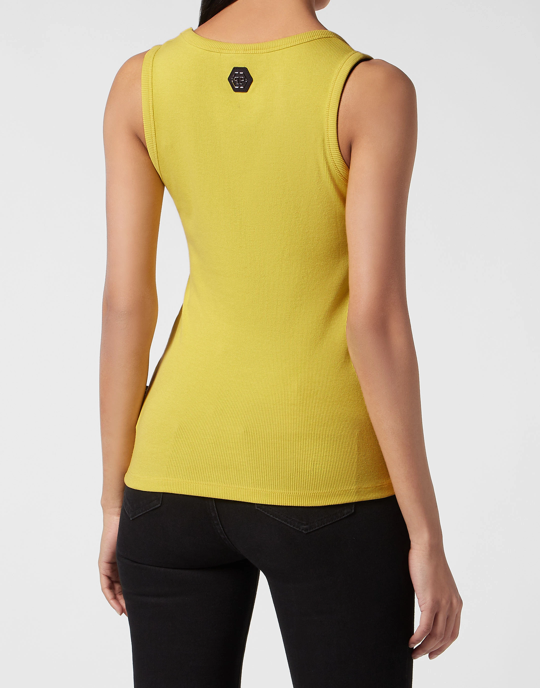 Спортивный топ