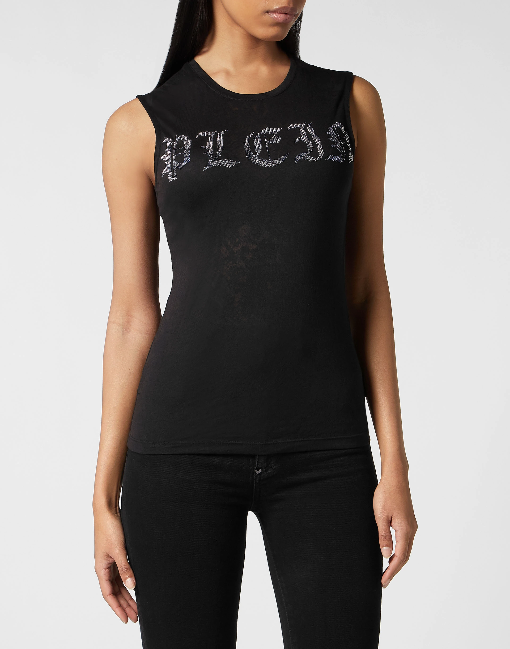 Спортивный топ