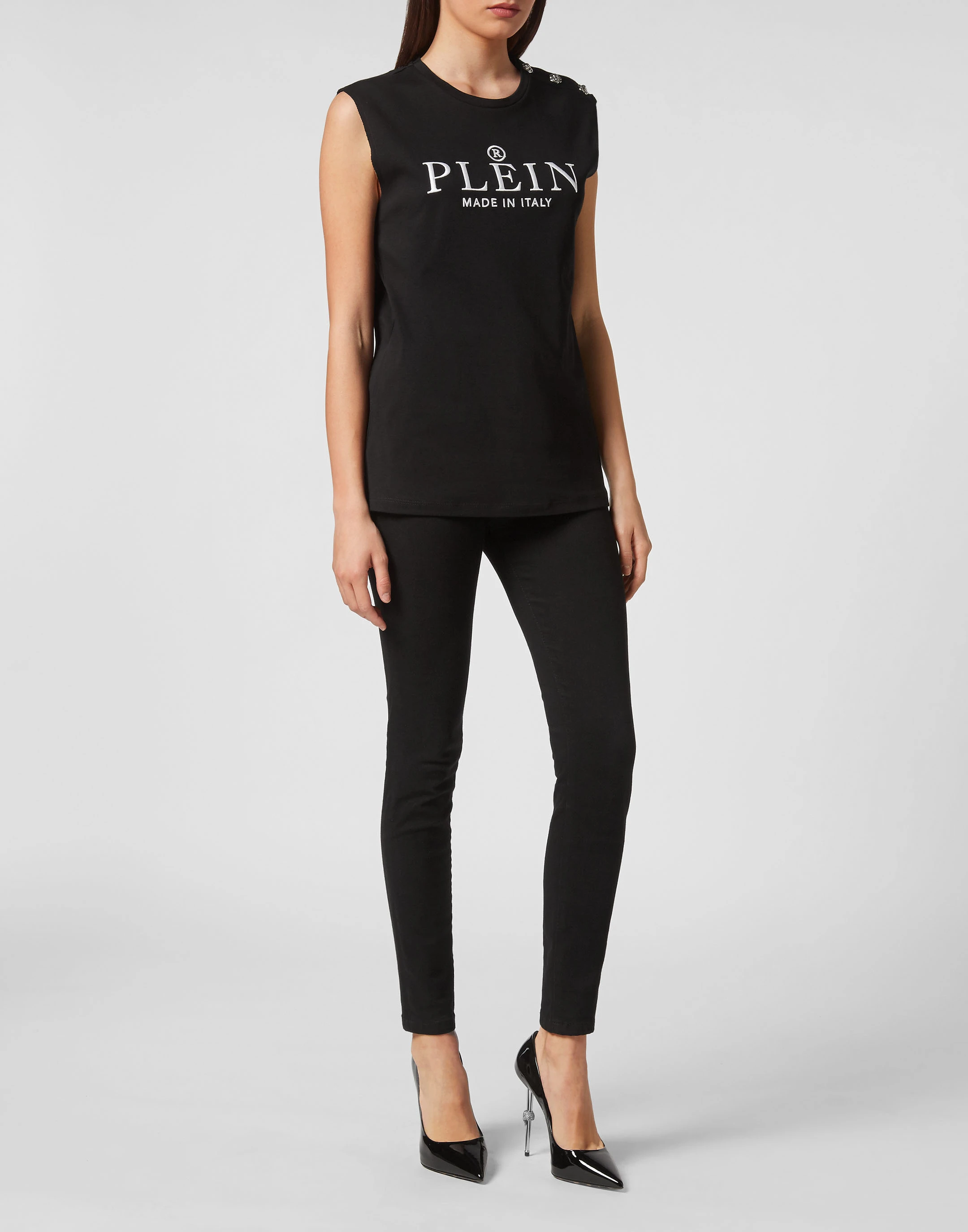 Спортивный топ