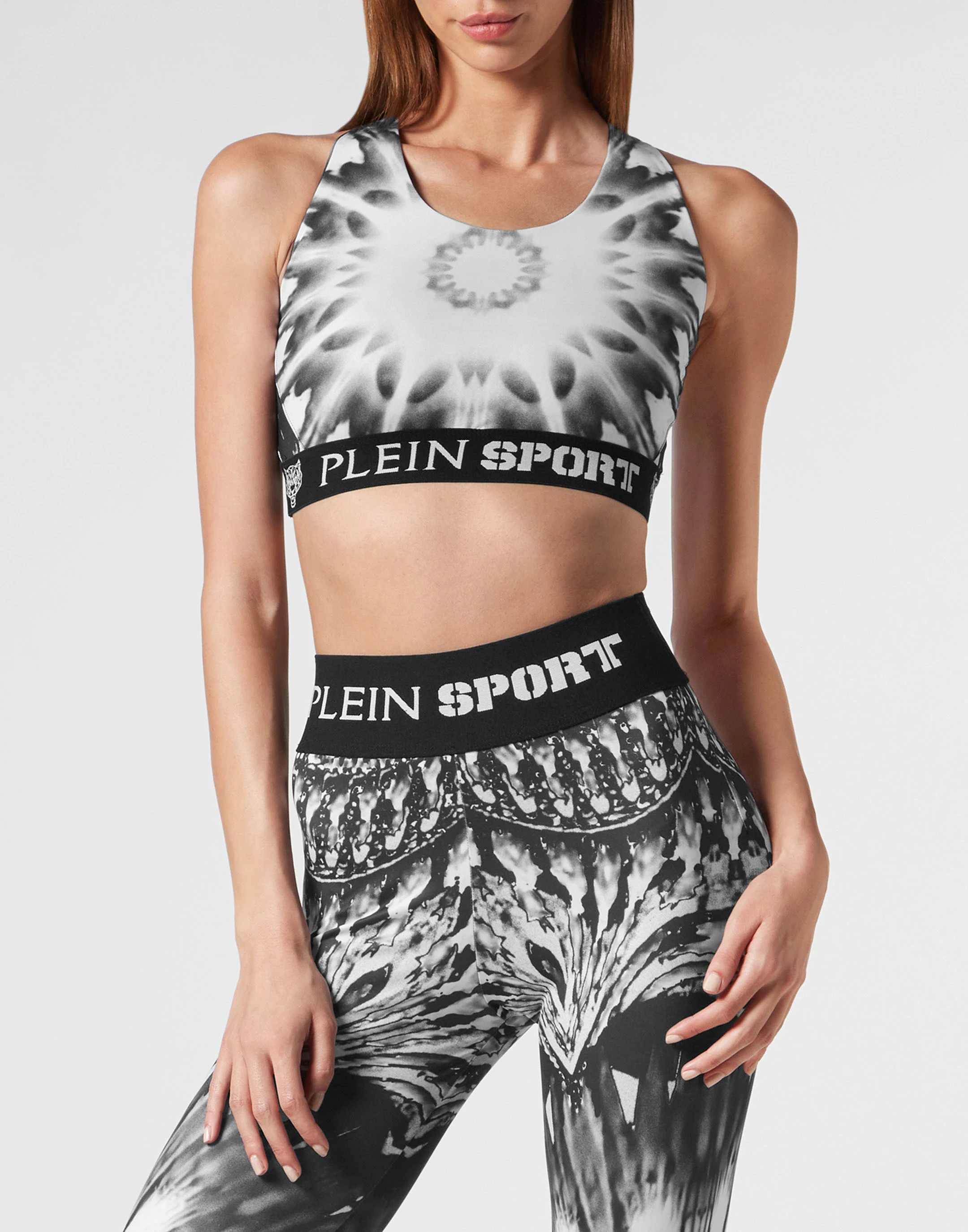 Спортивный топ