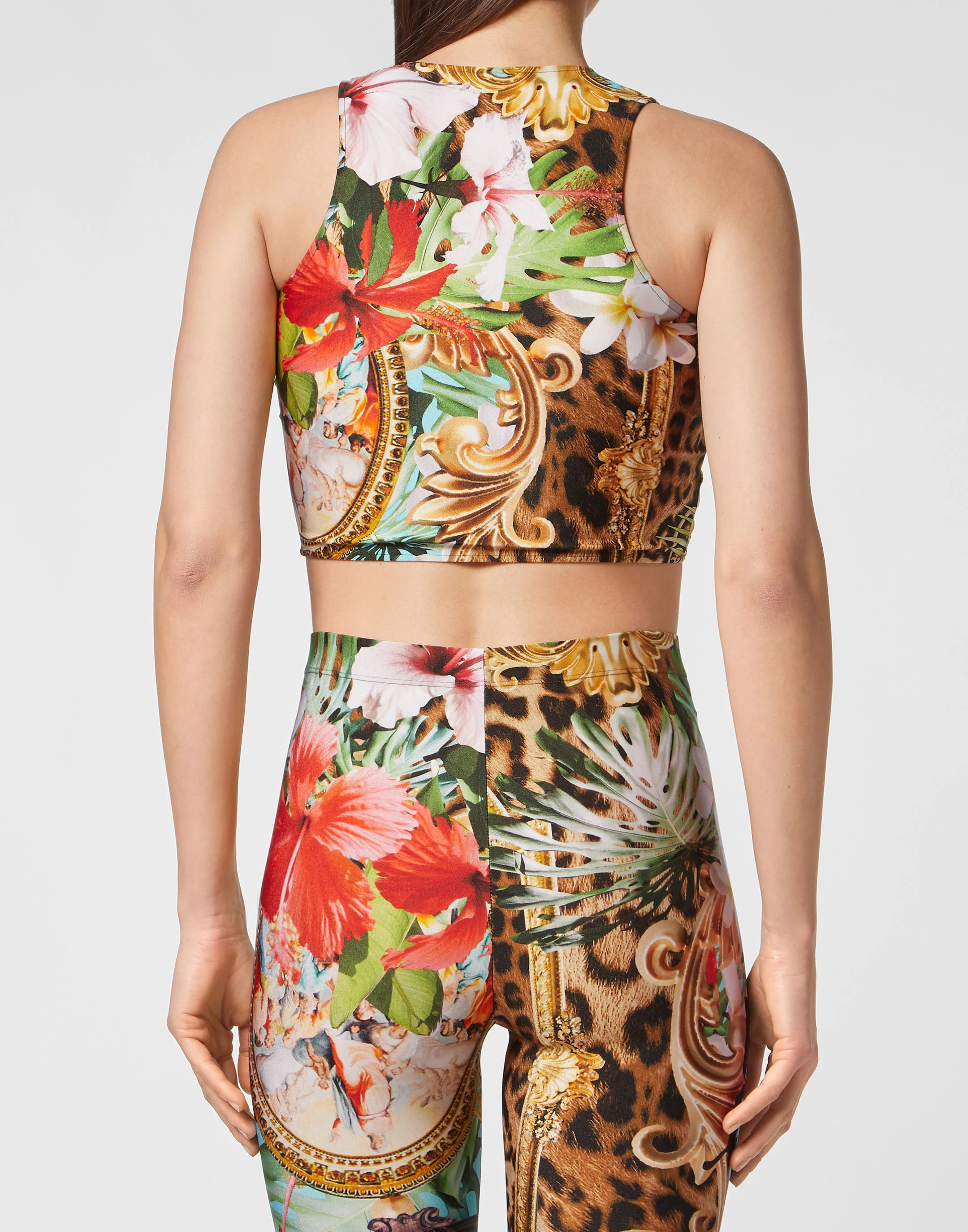 Спортивный топ