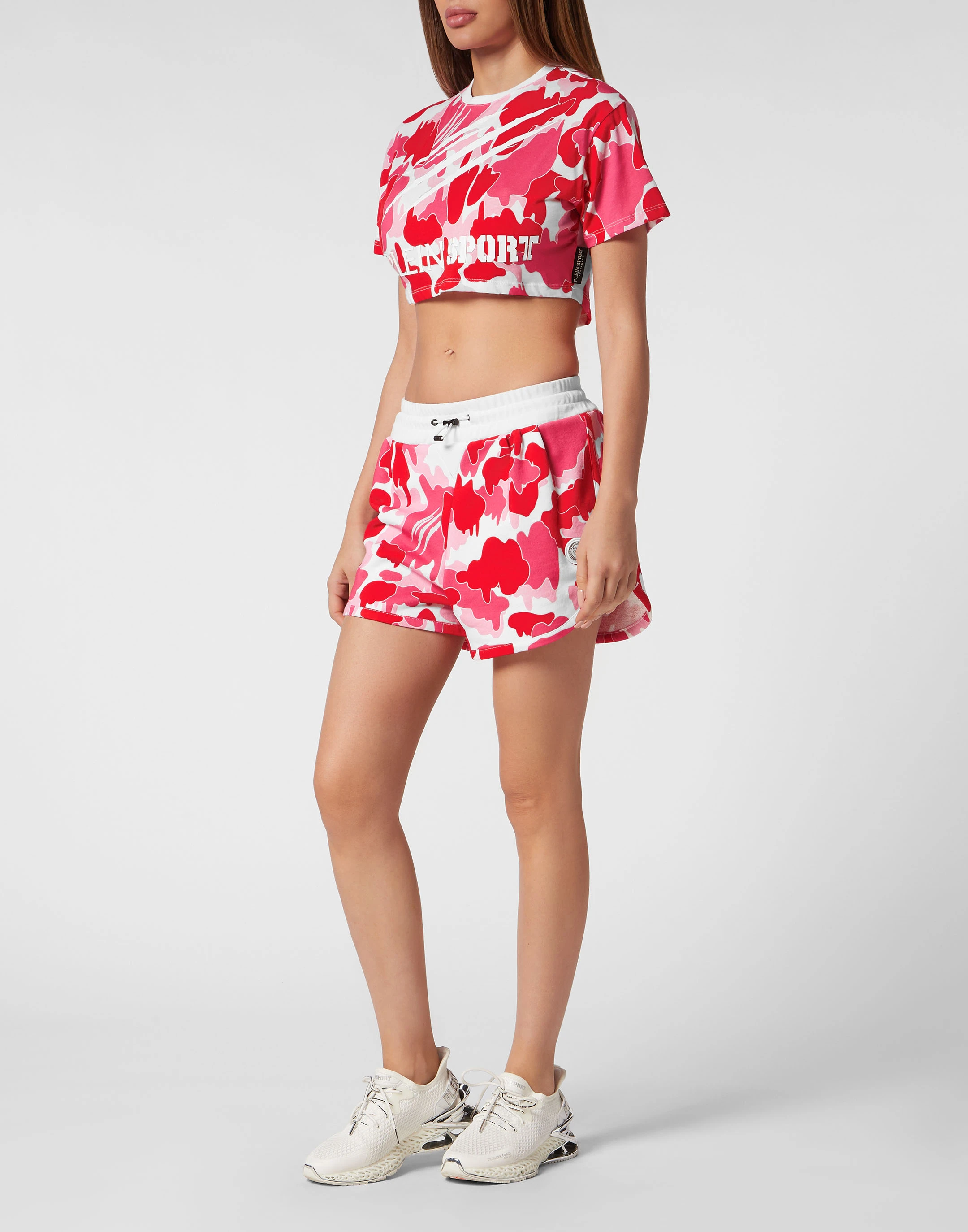 Спортивные шорты