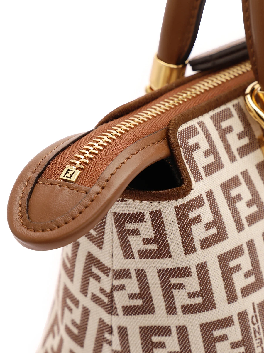 Сумка с логотипом