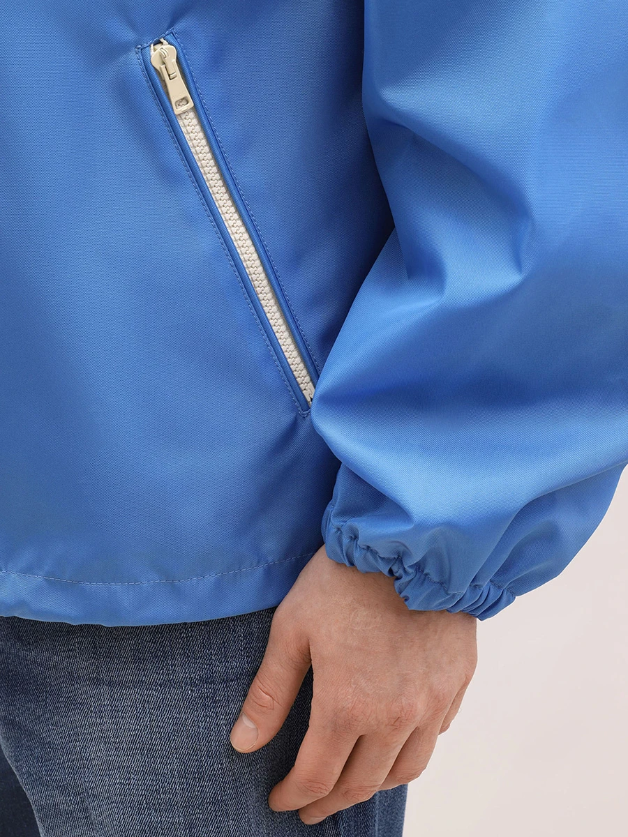 Ветровка однотонная