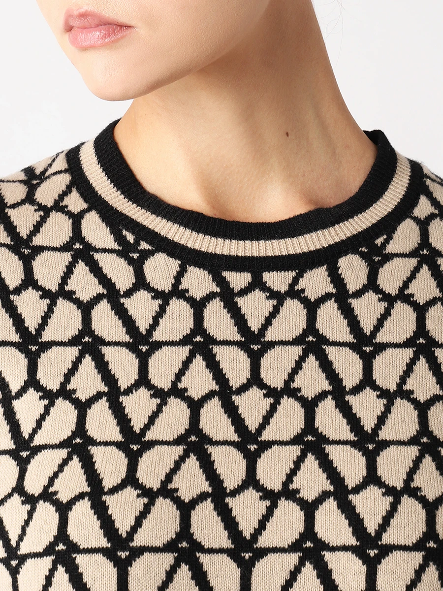 Джемпер шерстяной