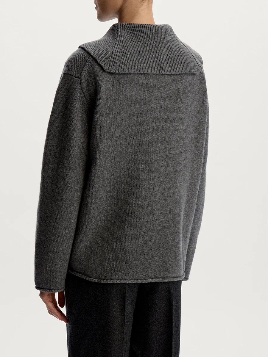 Джемпер шерстяной