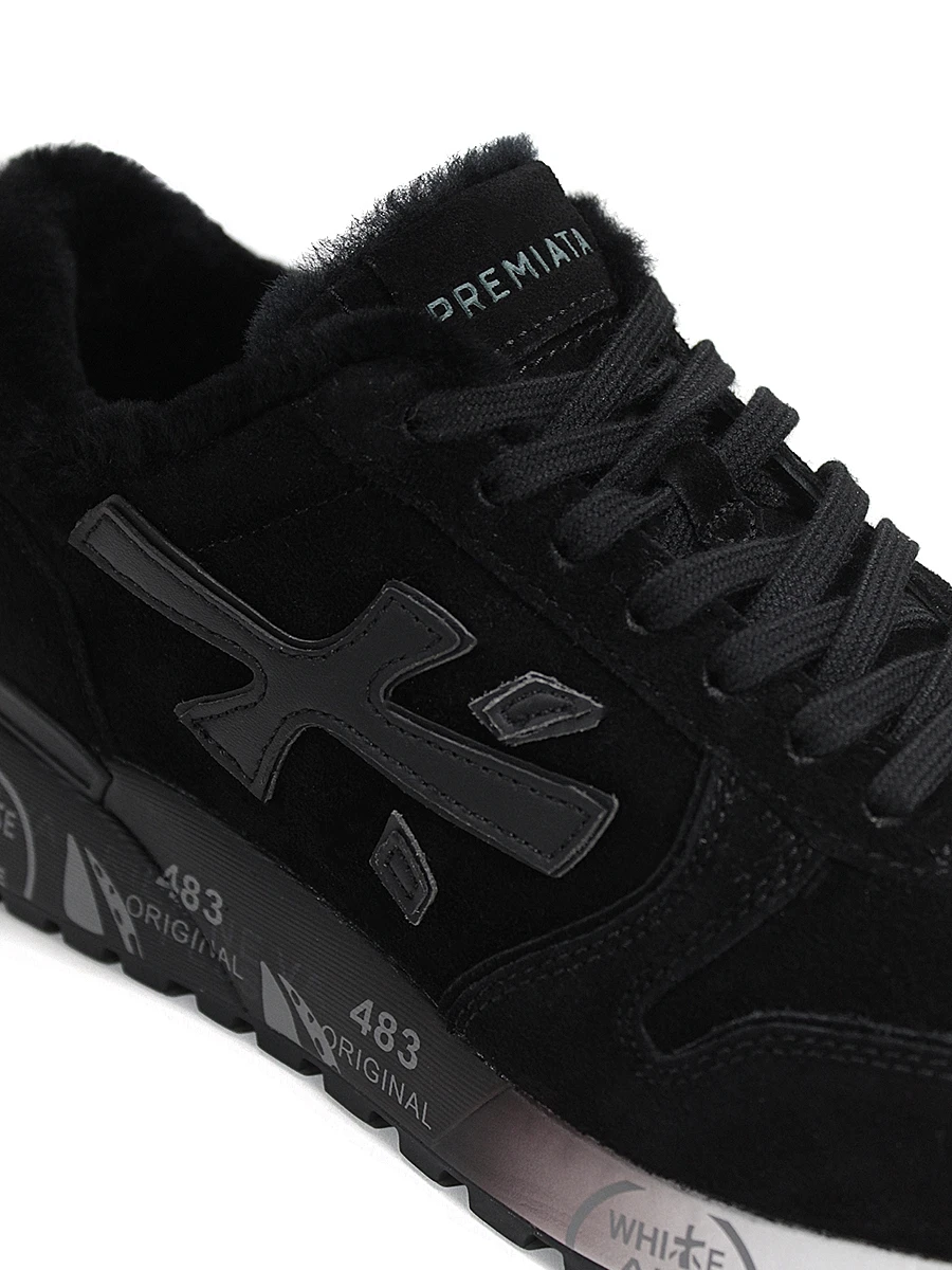 Кроссовки замшевые на меху