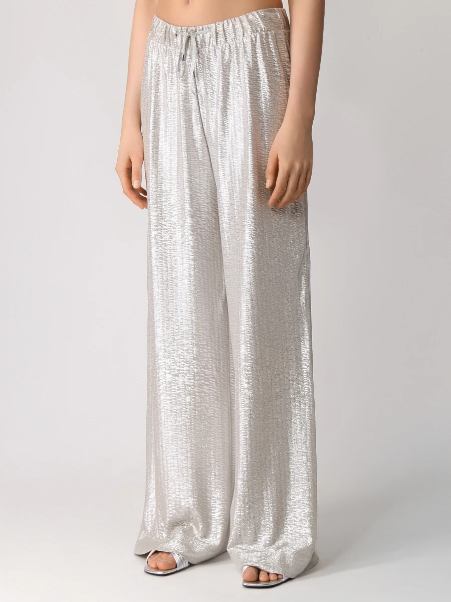 Костюм из вискозы