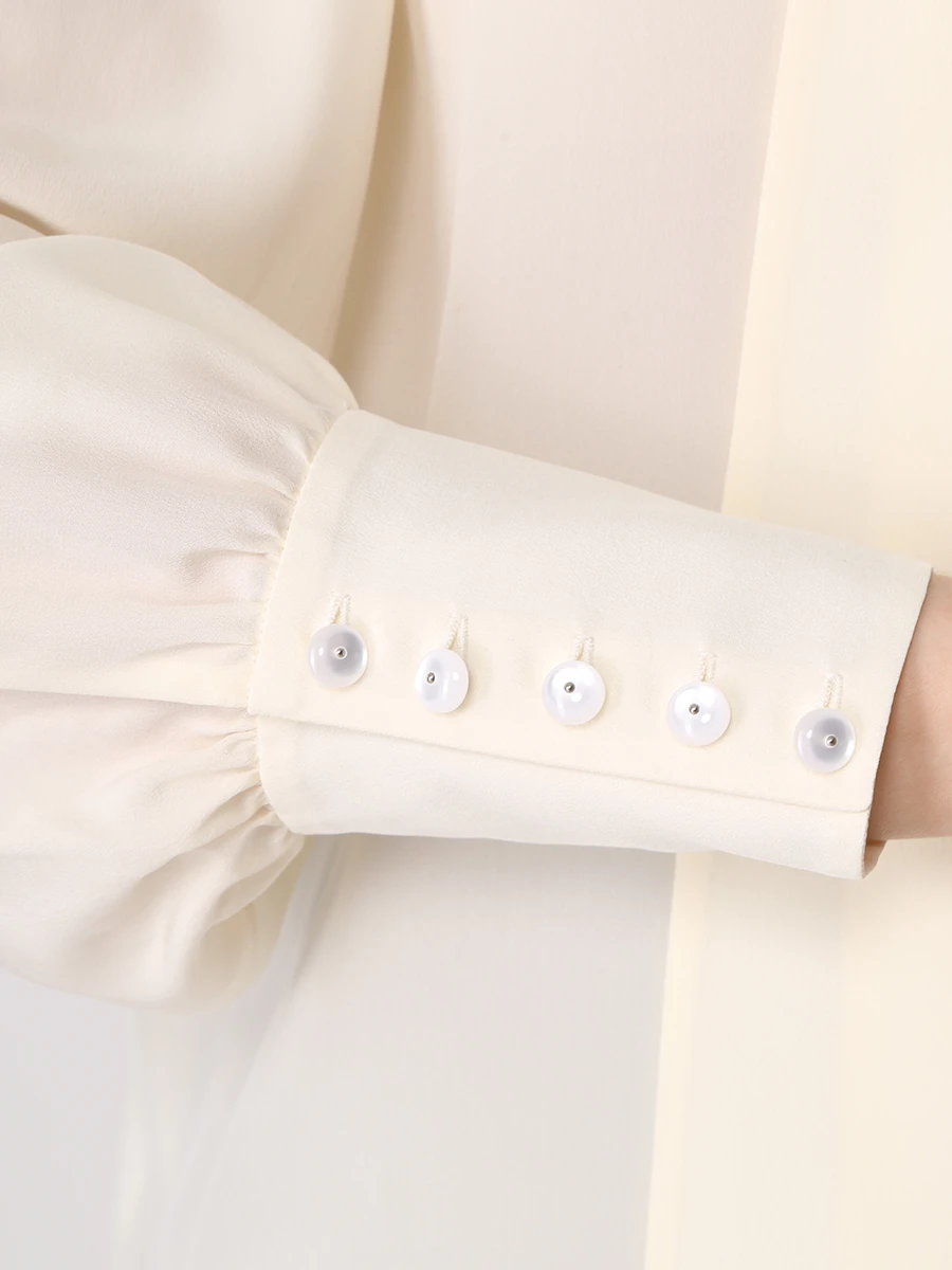 Блуза шелковая