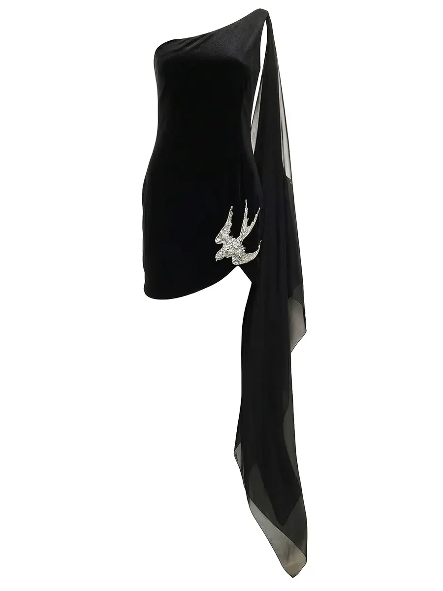 Платье со шлейфом