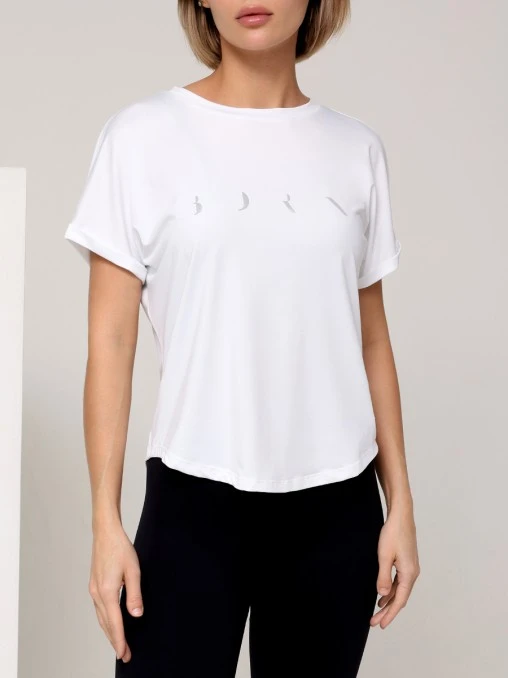 Футболка с логотипом BORN