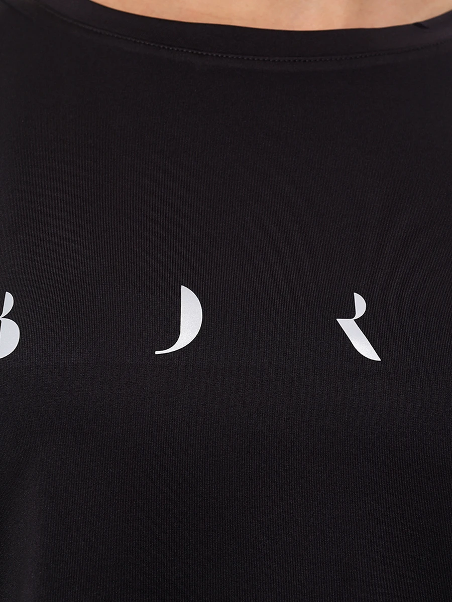 Футболка с логотипом