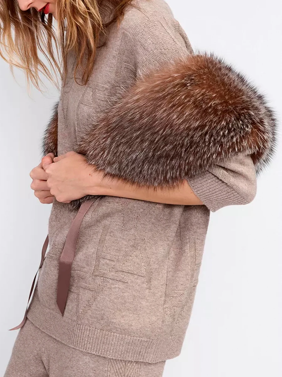 Свитер шерстяной