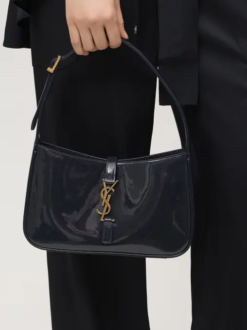 Сумка кожаная Le 5 a 7 SAINT LAURENT