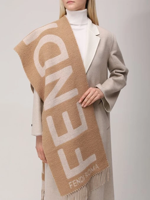 Шарф шерстяной FENDI