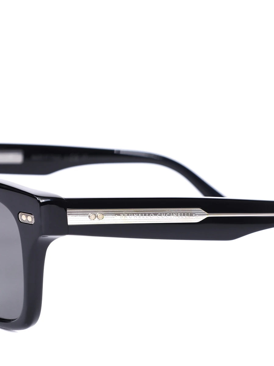 Очки солнцезащитные