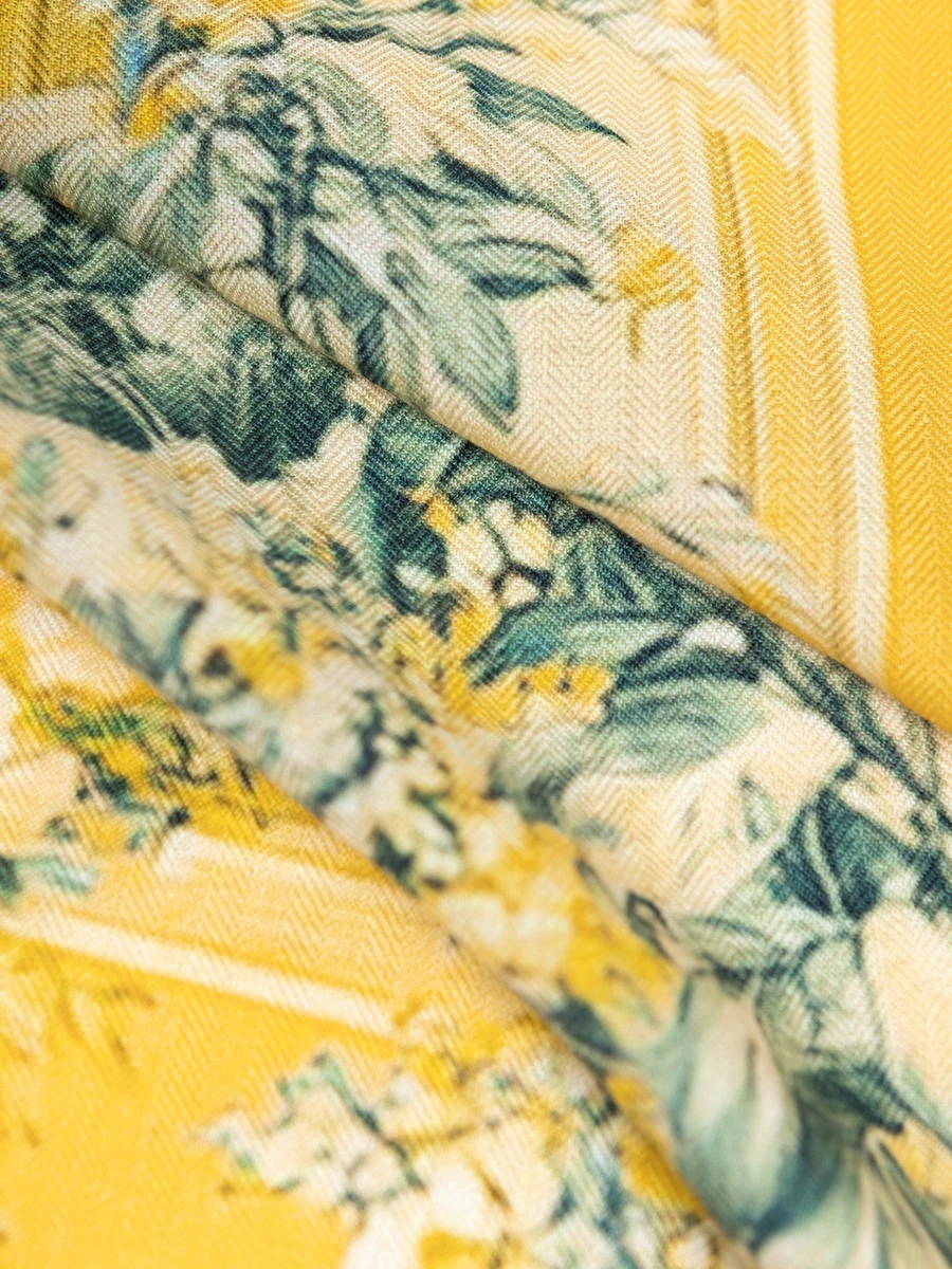 Платок-каре из шерсти и шелка Туаль де Жуи Русский код