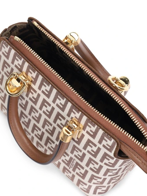 Сумка с логотипом FENDI