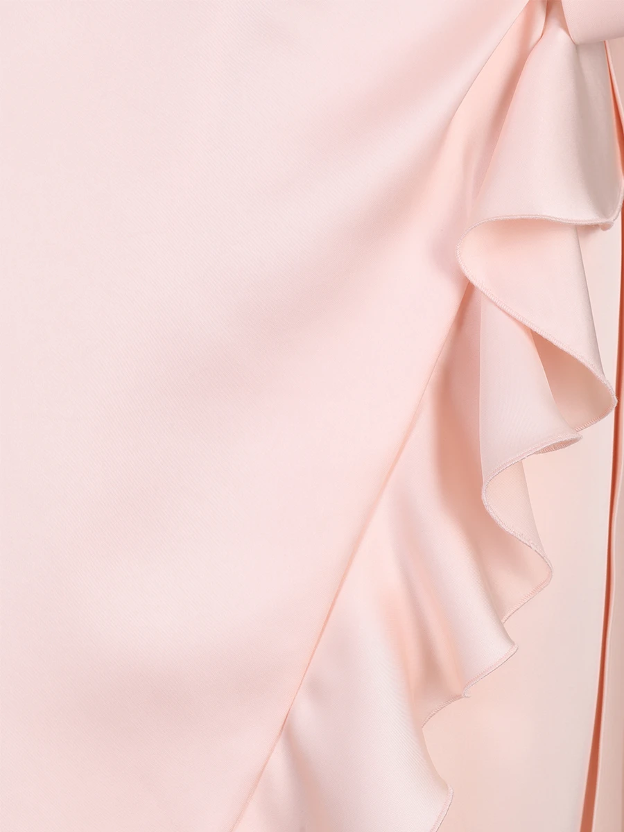 Платье с воланами