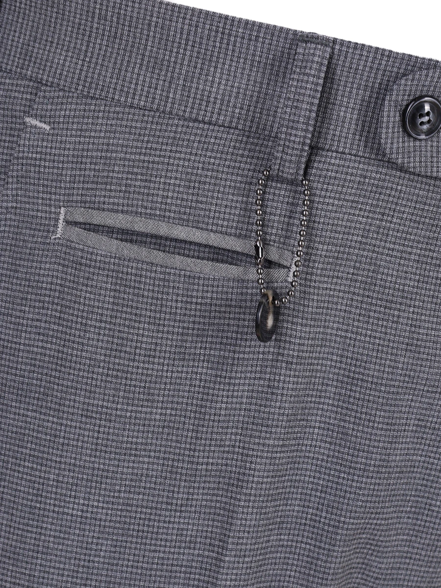 Брюки в клетку