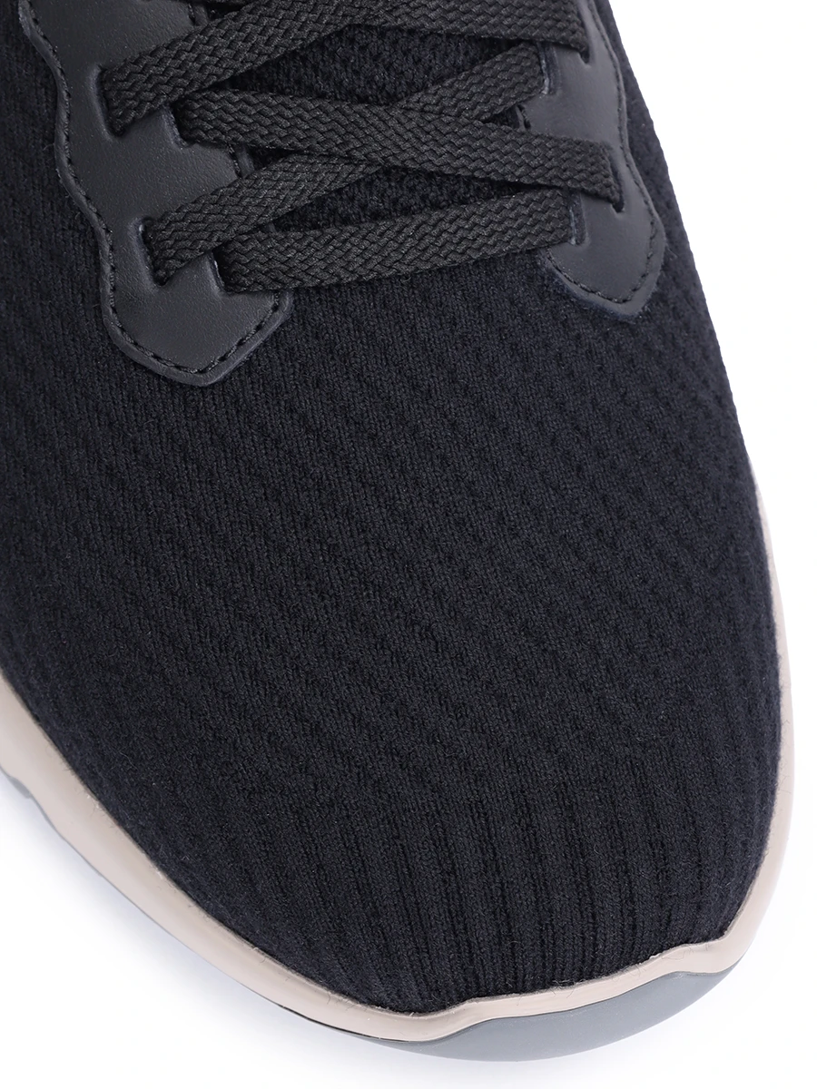 Кроссовки текстильные