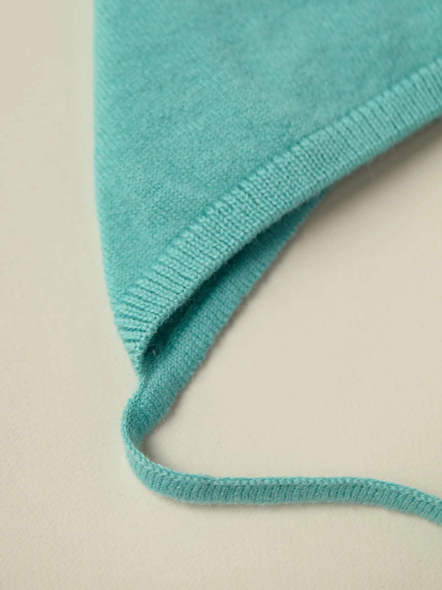 Чепчик шерстяной