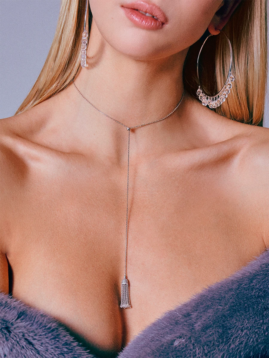 Колье-галстук с кулоном-кистью из белого золота и бриллиантов