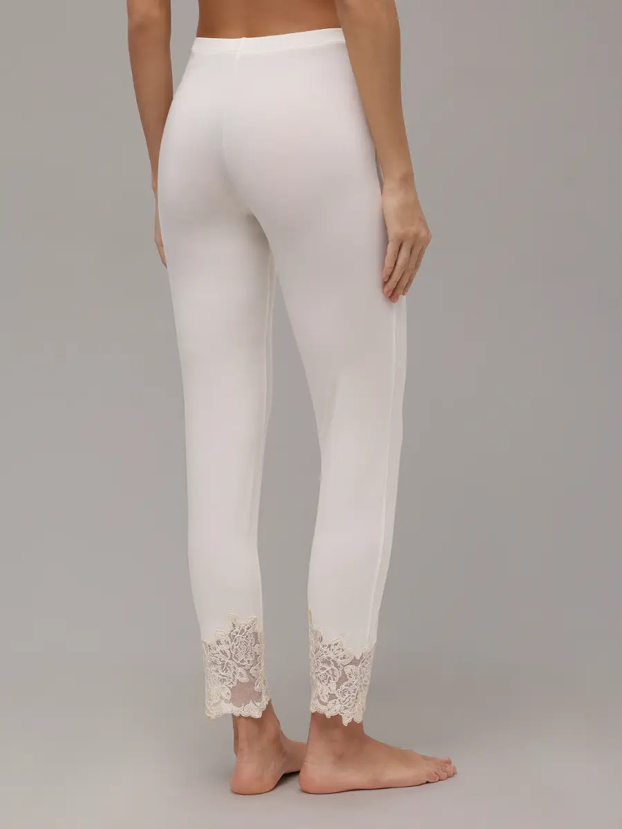 Леггинсы с кружевом