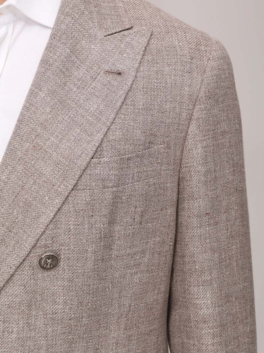 Костюм изо льна и шерсти