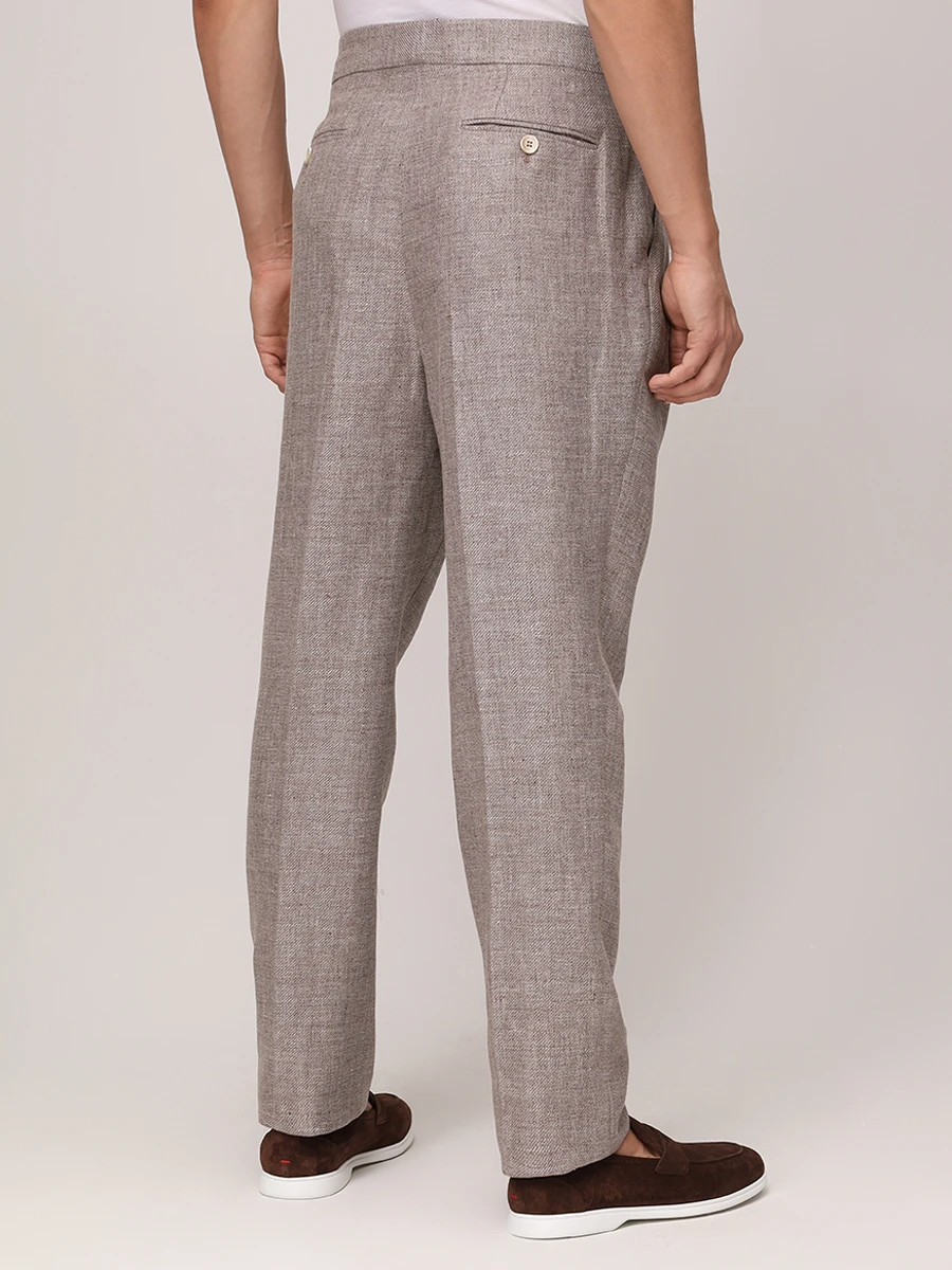 Костюм изо льна и шерсти