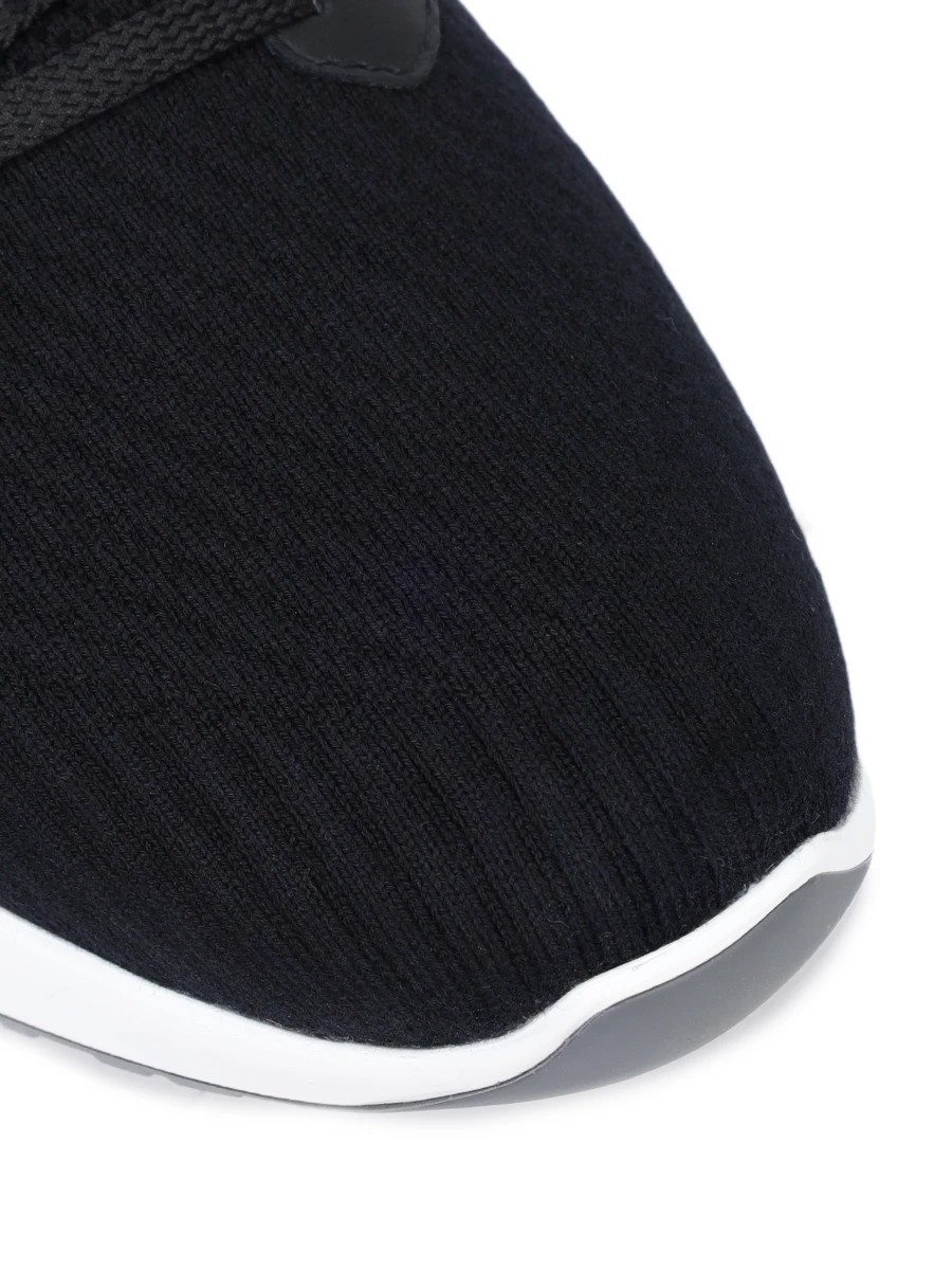 Кроссовки текстильные