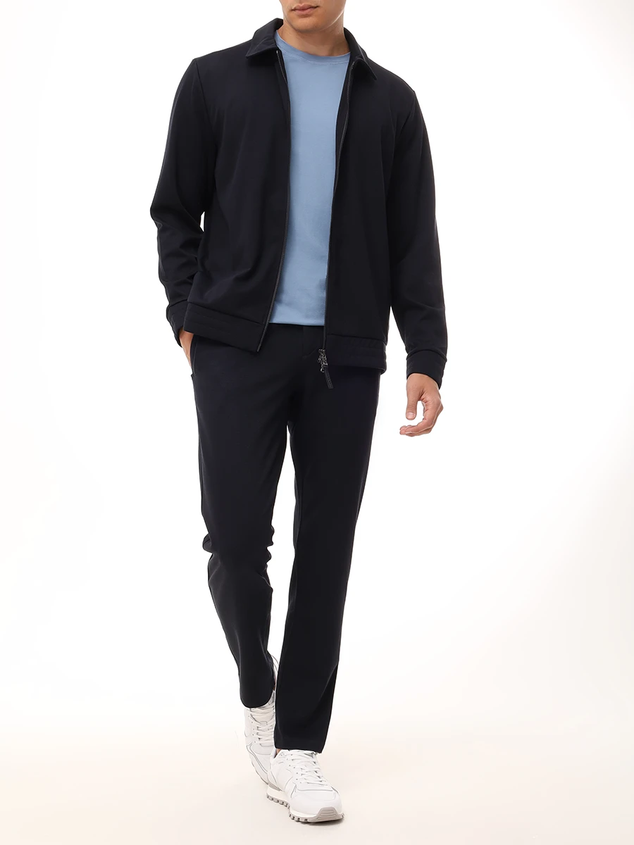 Костюм однотонный