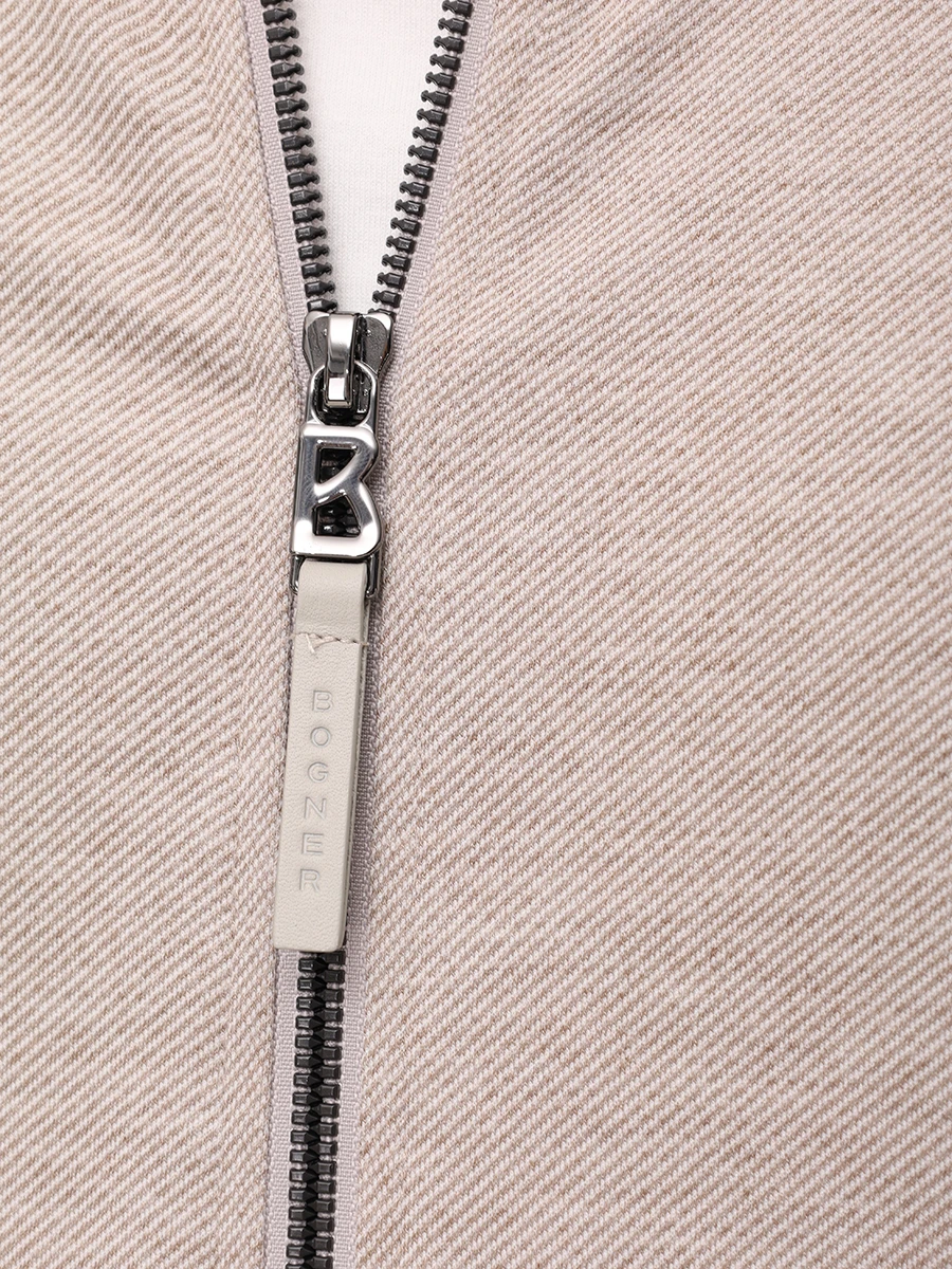 Костюм однотонный