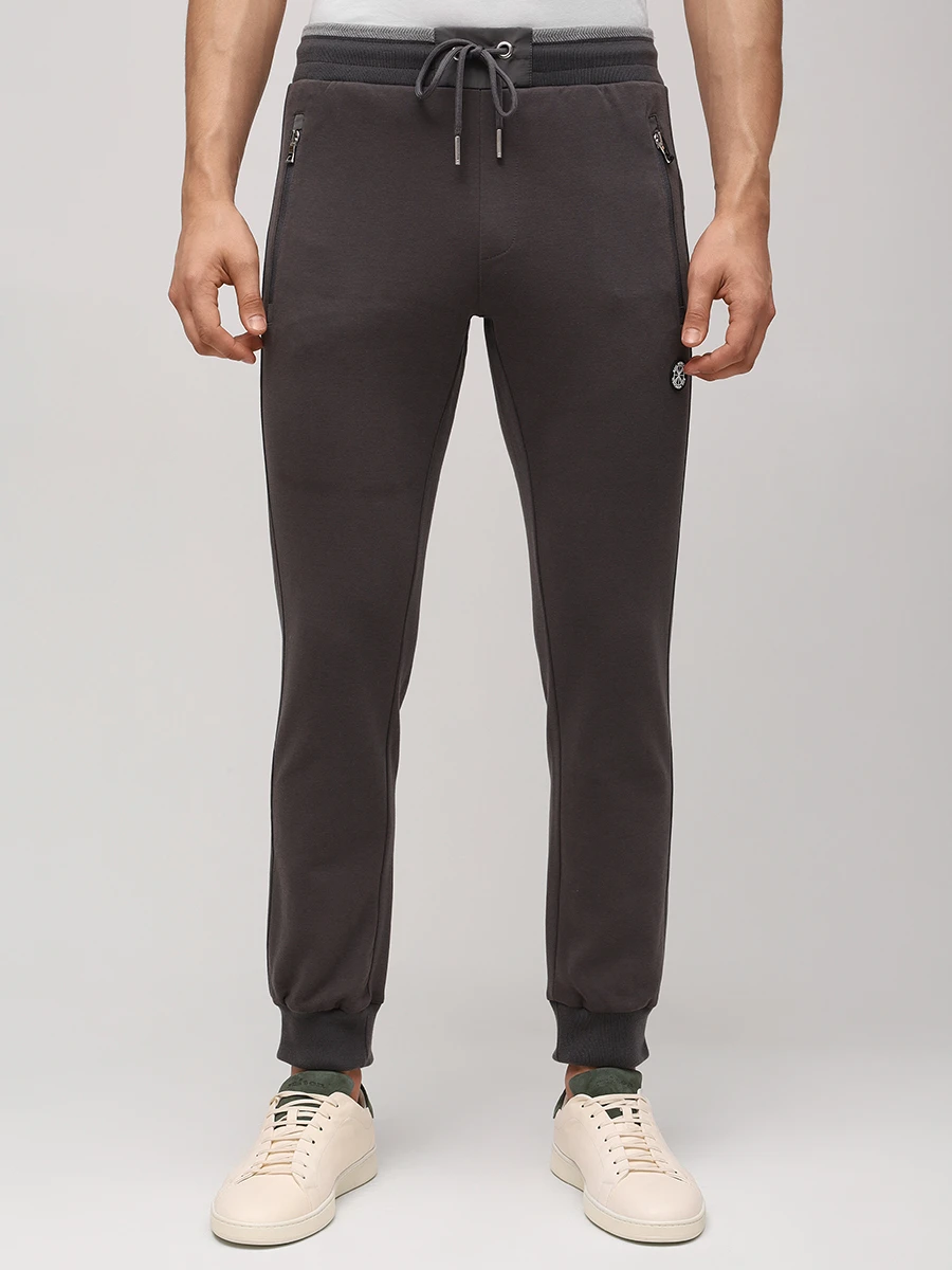 Брюки спортивные