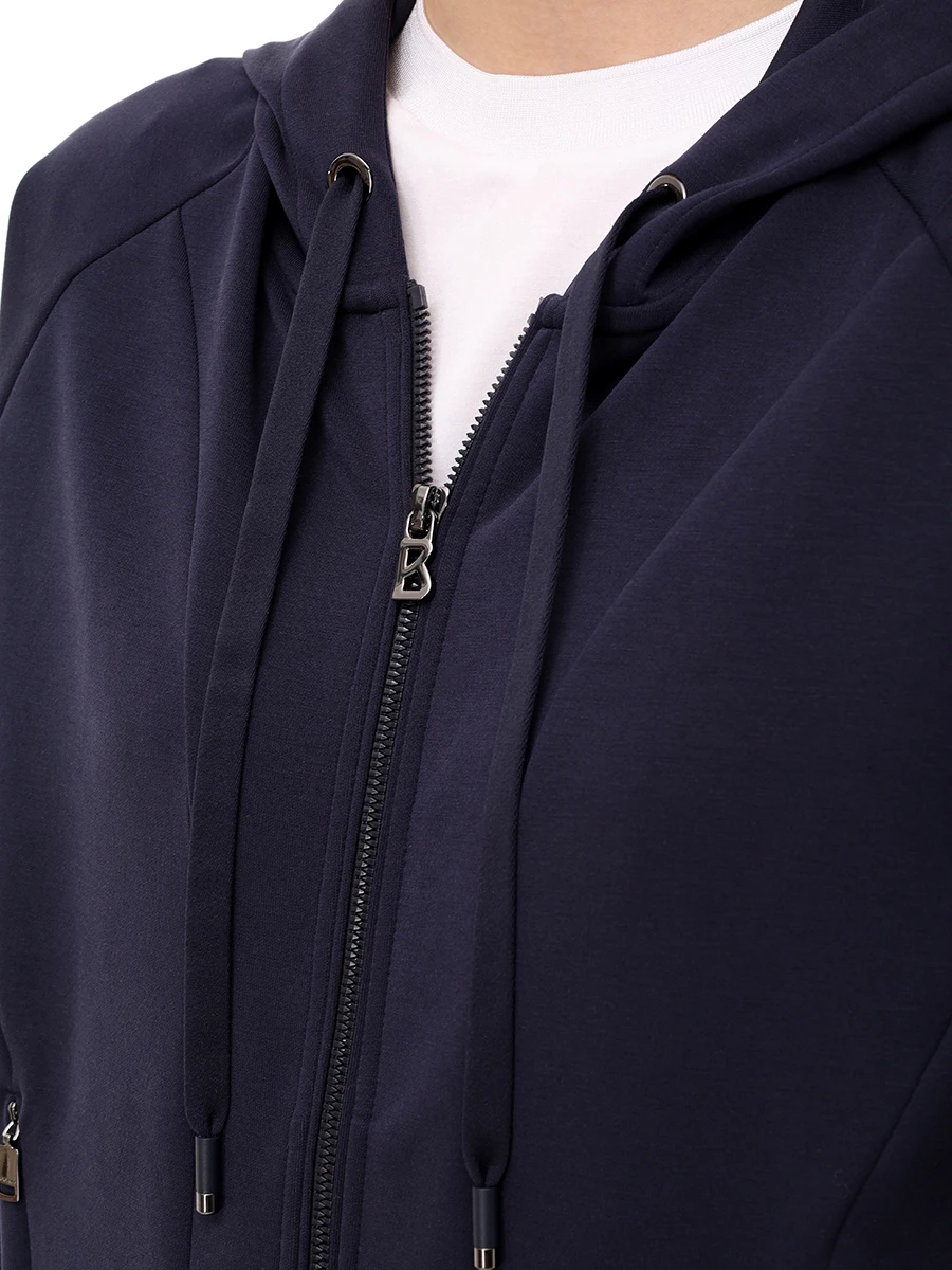 Костюм спортивный