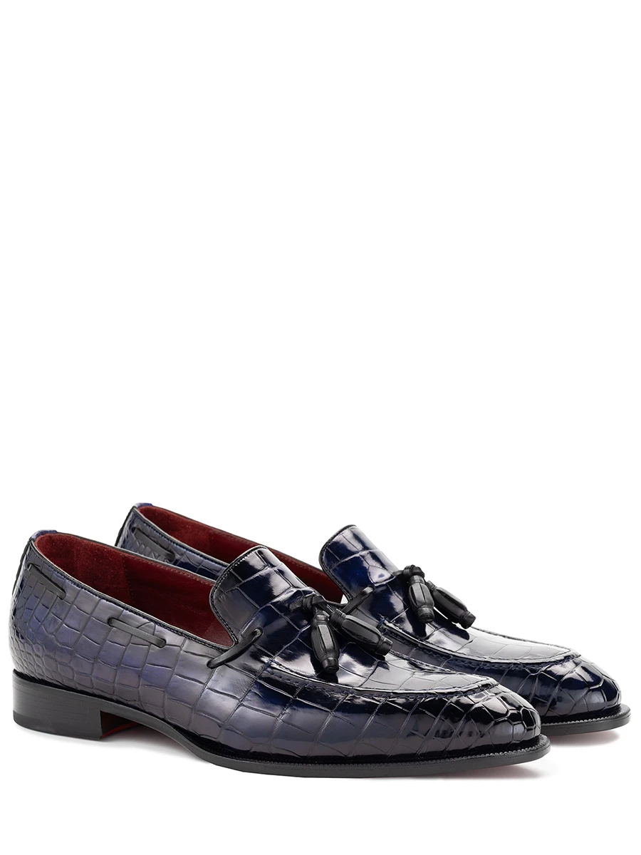 Лоферы из кожи крокодила