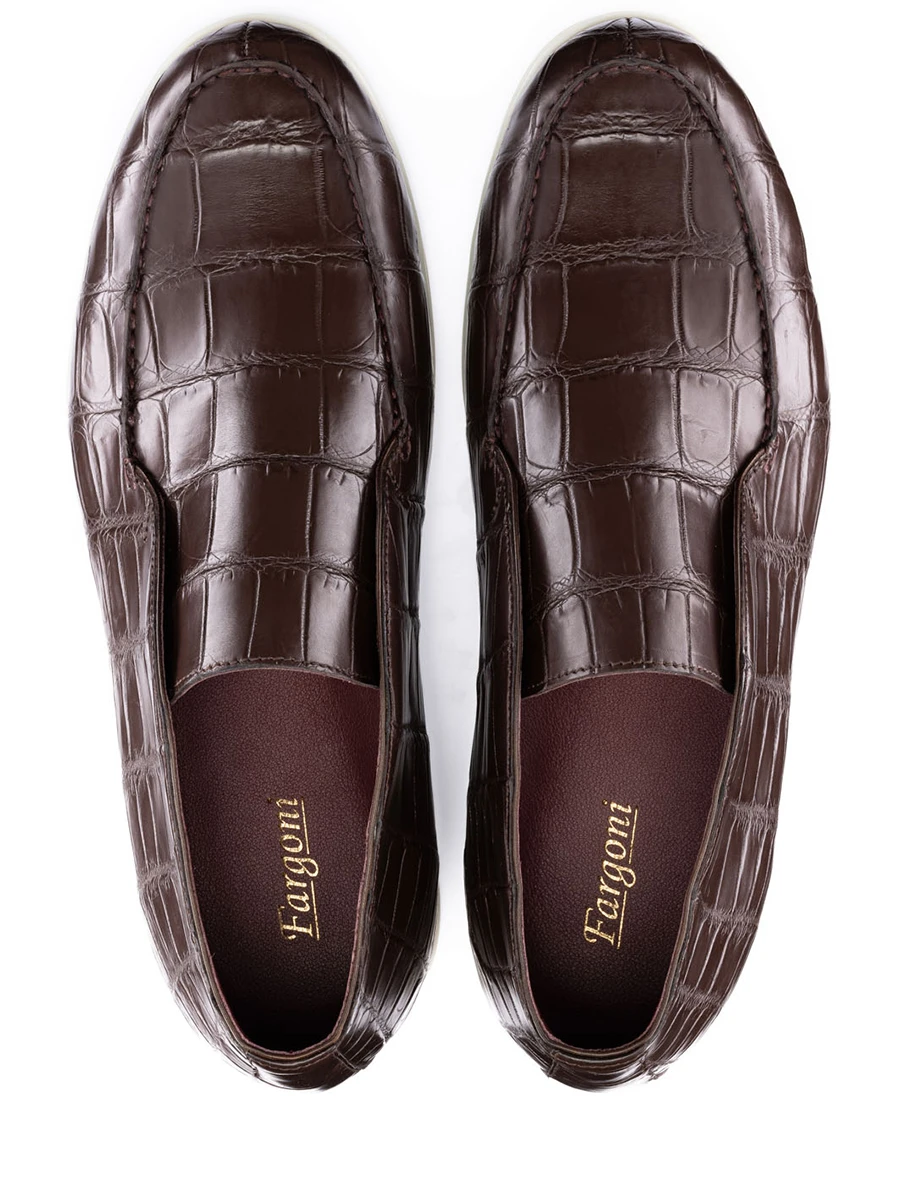 Лоферы из кожи крокодила