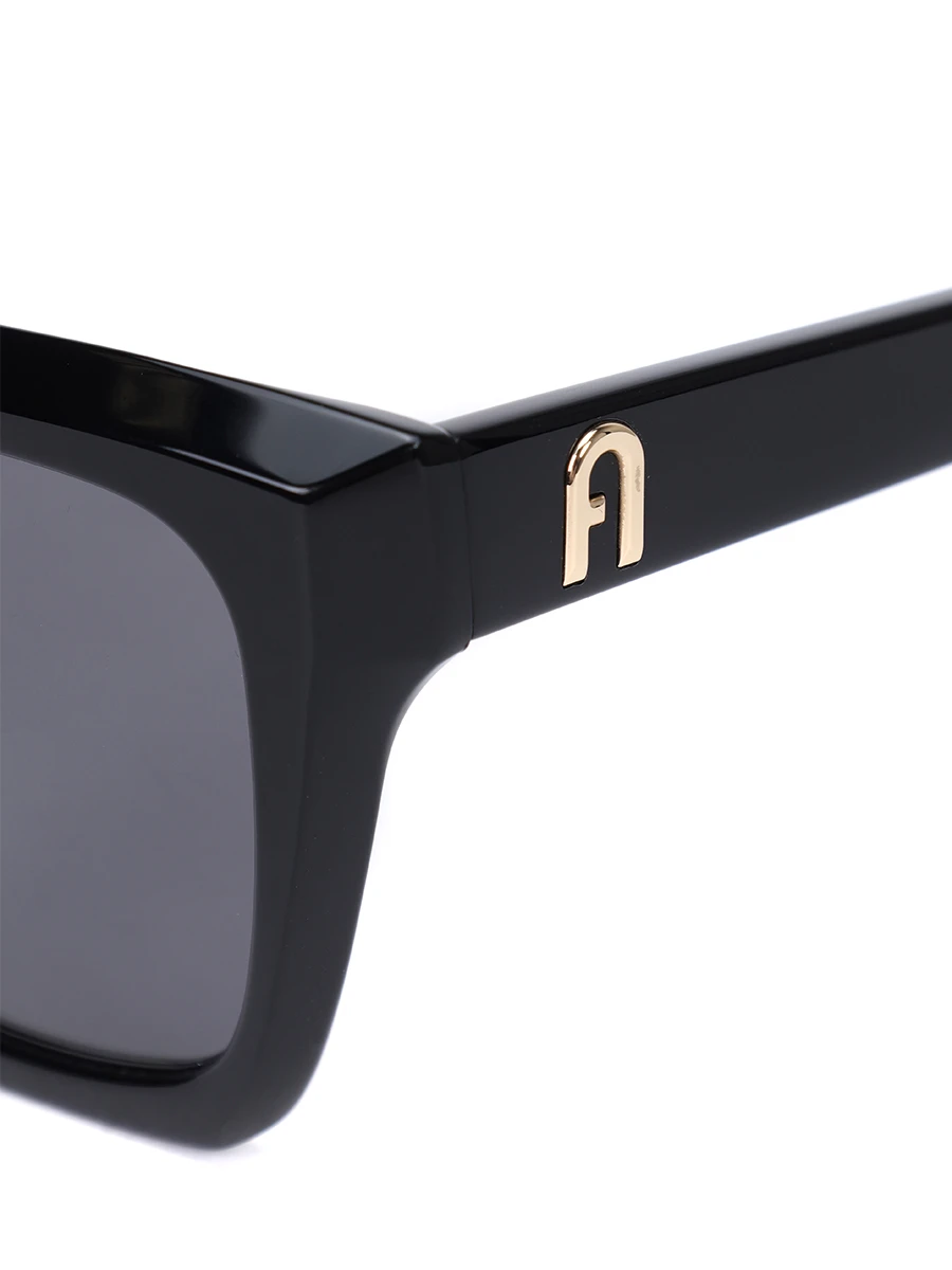 Очки солнцезащитные