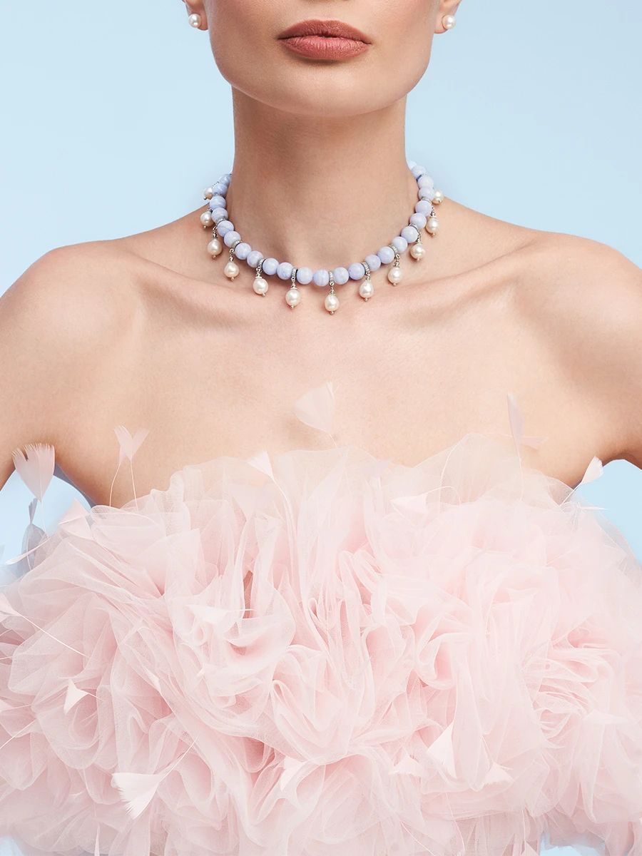 Чокер из сапфирина с жемчужными каплями