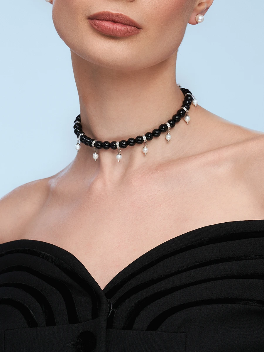 Чокер из оникса с жемчужными каплями
