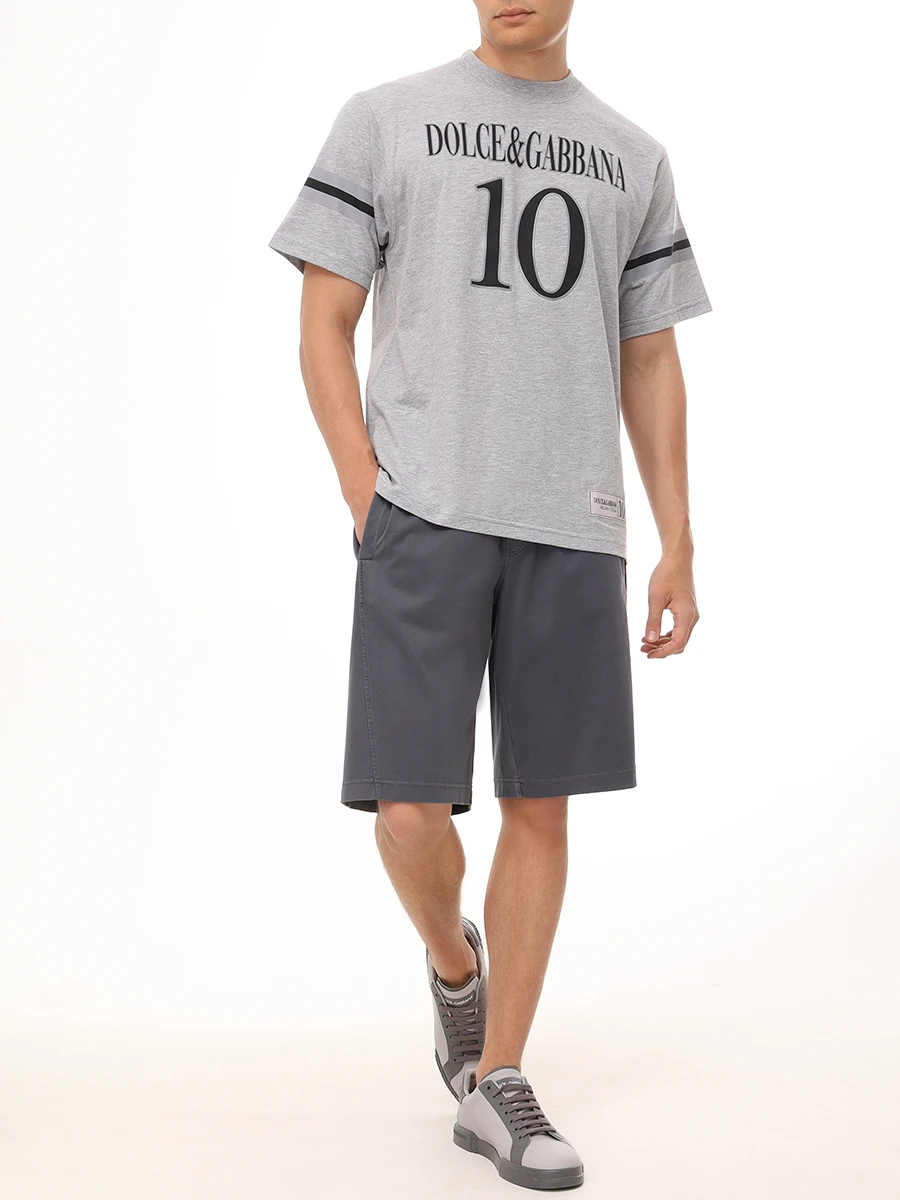 Футболка с логотипом