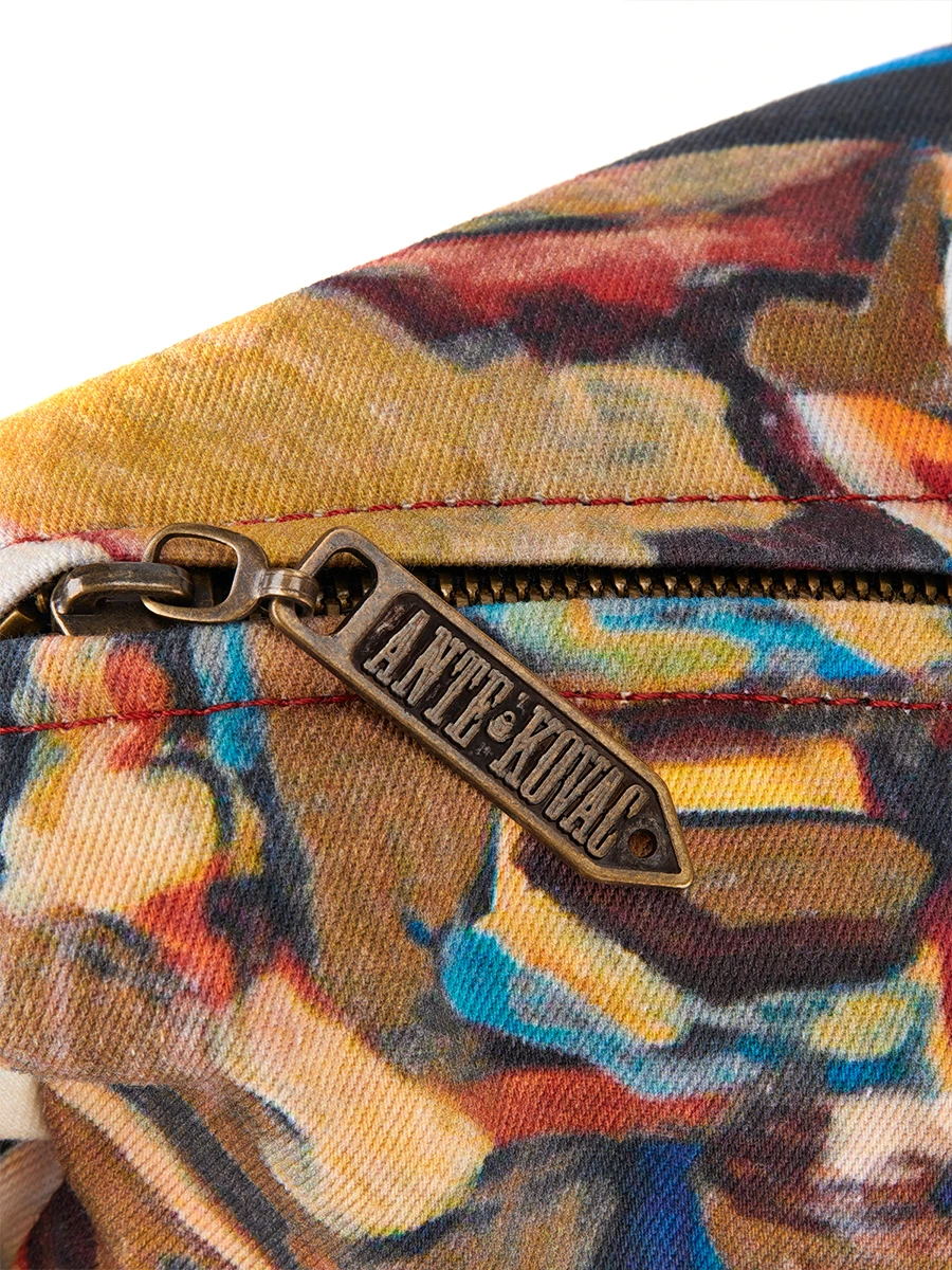 Сумка из саржи Ивана на ковре