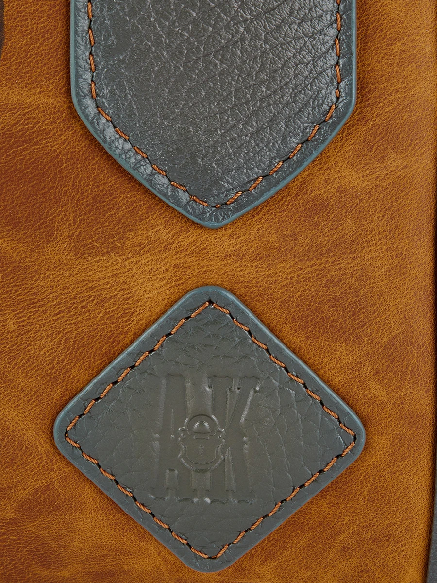 Сумка Мадлен кожаная "Око"